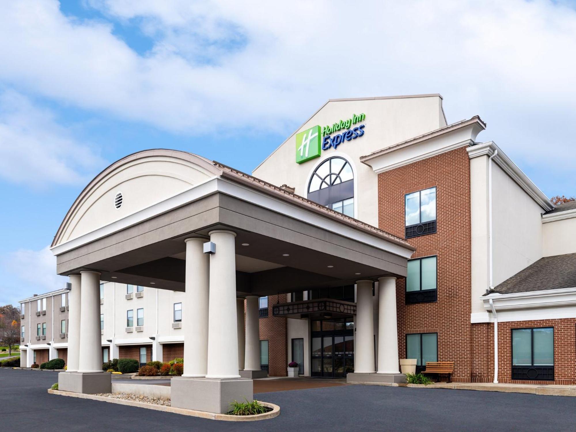 Holiday Inn Express Meadville Exterior photo